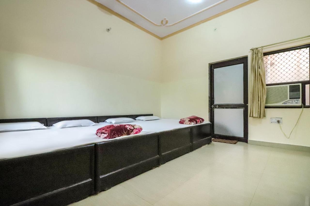 Hotel Spot On 60838 Shri Giriraj Dham Govardhan Exteriér fotografie