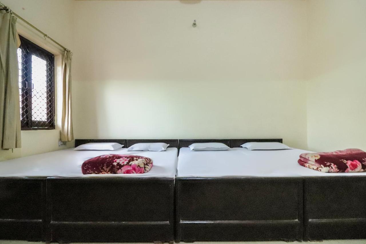 Hotel Spot On 60838 Shri Giriraj Dham Govardhan Exteriér fotografie