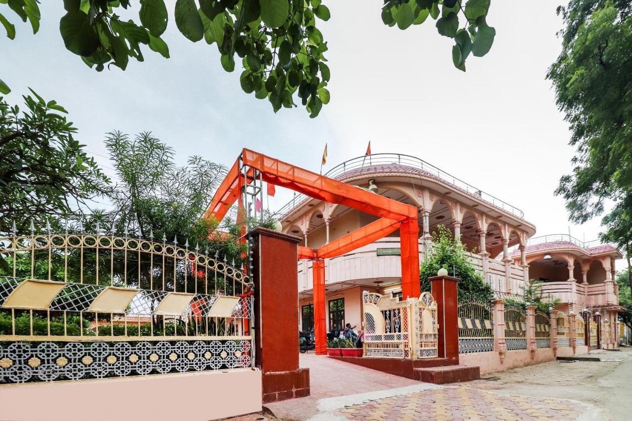 Hotel Spot On 60838 Shri Giriraj Dham Govardhan Exteriér fotografie