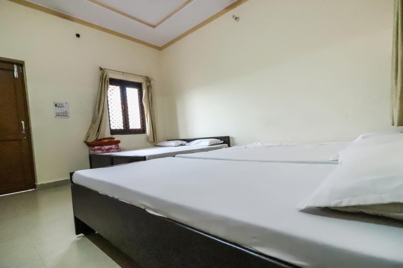 Hotel Spot On 60838 Shri Giriraj Dham Govardhan Exteriér fotografie