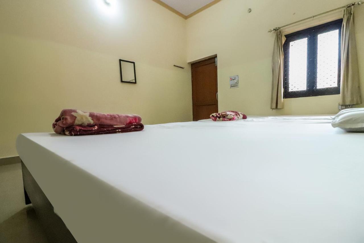 Hotel Spot On 60838 Shri Giriraj Dham Govardhan Exteriér fotografie